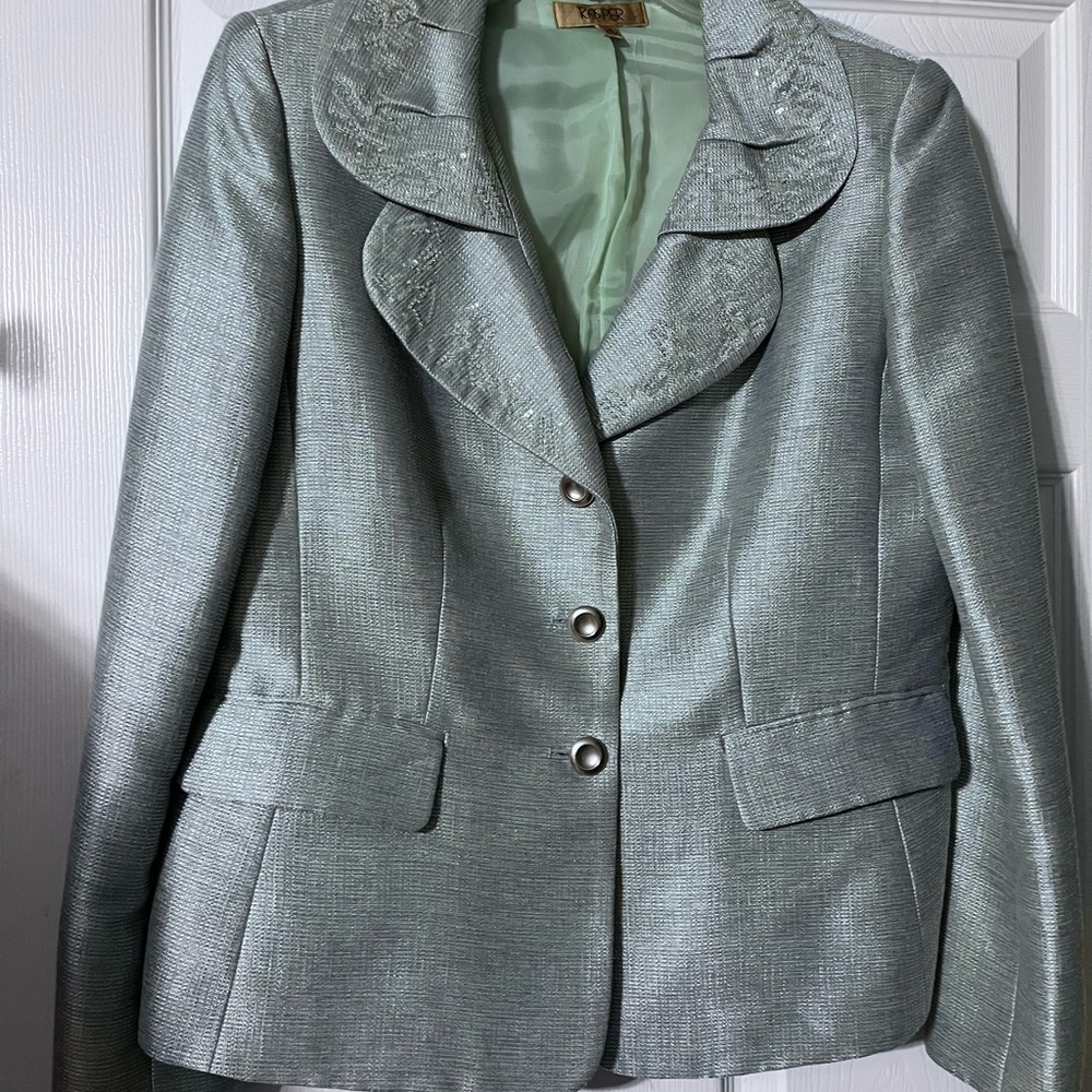 Elegant Silver Women's Blazer